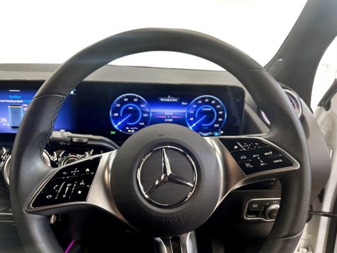 Mercedes-Benz EQA EQA 250+ 70.5kWh Sport (Executive) SUV 5dr Electric Auto (190 ps) DAB Radio 13