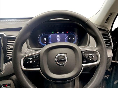 Volvo XC90 2.0 B5 MHEV Plus SUV 5dr Diesel Hybrid Auto 4WD Euro 6 (s/s) (235 ps) Crui 13