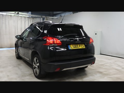 Peugeot 2008 BLUE HDI S/S FELINE MISTRAL 15