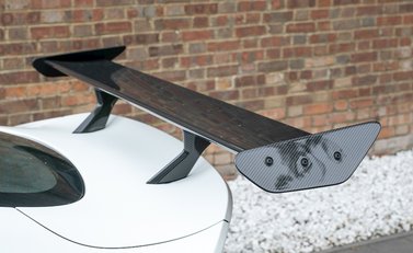 Aston Martin Vantage GT8 24