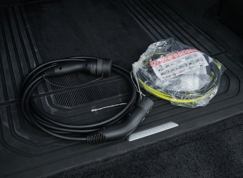 Land Rover Range Rover P440e SE 35