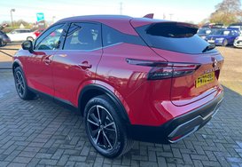 Nissan Qashqai DIG-T TEKNA DCT MHEV AUTO 9