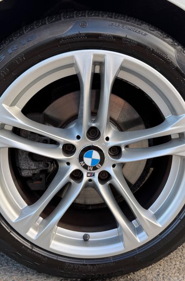 BMW 5 Series 520D M SPORT TOURING - ULEZ COMPLIANT - PRO NAV - 10 SERVICES - NEW MOT 