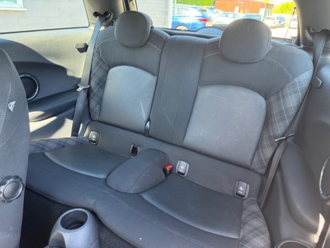 Mini Hatch COOPER 27
