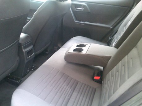 Toyota Auris VVT-I BUSINESS EDITION ONLY 13,000 MILES FROM NEW 14