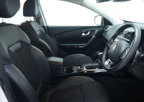 Renault Kadjar 1.3 TCe Iconic SUV 5dr Petrol EDC Euro 6 (s/s) (140 ps) 42