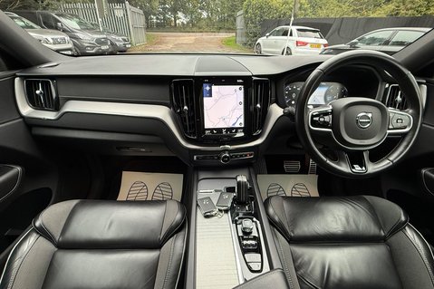 Volvo XC60 B4 R-DESIGN PRO AWD - 22 INCH ALLOY WHEELS - CRYSTAL WHITE PAINT 16