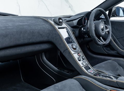 McLaren 675LT Spider MSO Carbon Series 17