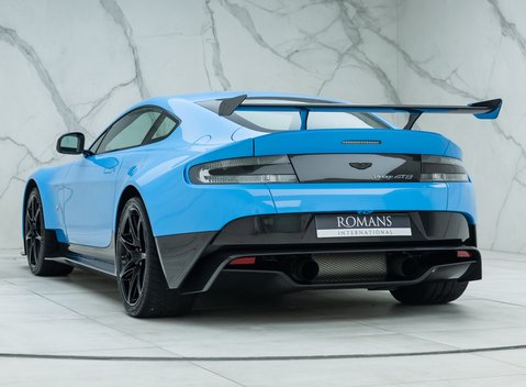 Aston Martin Vantage GT8 7