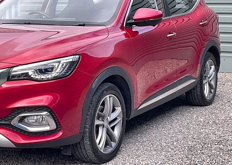 MG HS 1.5 T-GDI PHEV EXCLUSIVE 5