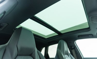 Audi RS Q3 TFSI Quattro Vorsprung 12