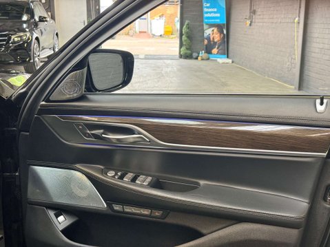 BMW 7 Series 3.0 740ld xDrive Exclusive Auto 4WD 4dr 99