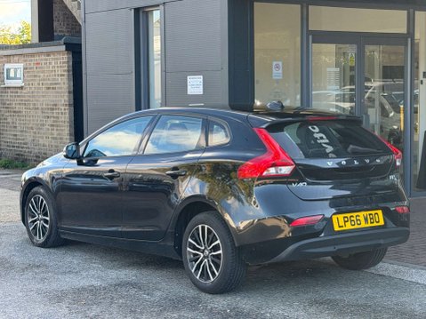 Volvo V40 2.0 V40 Momentum Nav+ D2 5dr 6