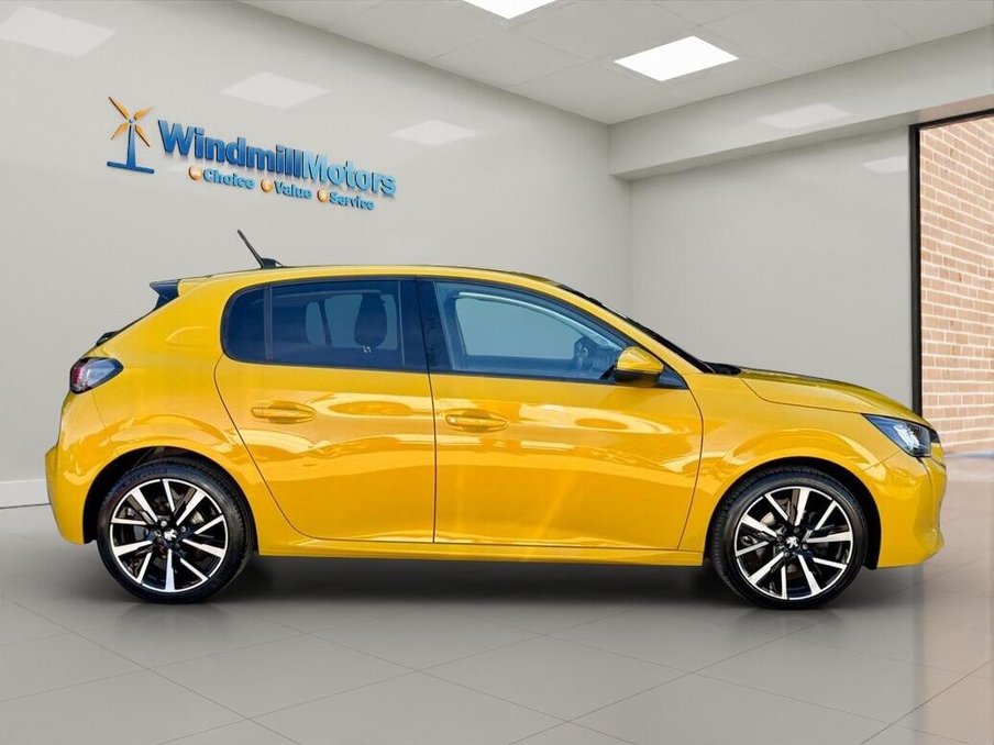 2020 Peugeot 208 — image 3