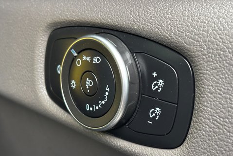 Ford Transit 350 Drw L4 130 ps Single Cab Dropside Truck with Tail Lift - Plant Spec 27