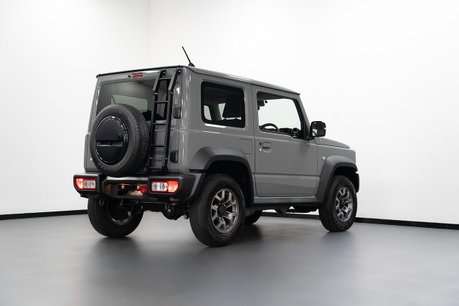 Suzuki Jimny Sierra SUV 1.5 AUTOMATIC petrol 33