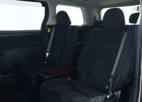 Toyota Vellfire 2.4 PETROL AUTO 5dr 47