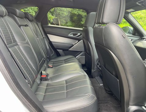 Land Rover Range Rover Velar 3.0 Range Rover Velar R-Dynamic HSE D300 Auto 4WD 5dr 39
