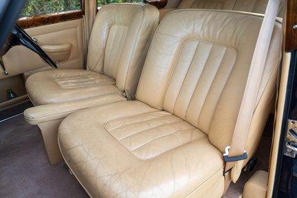 Bentley S1 Continental Flying Spur 4-Light 20