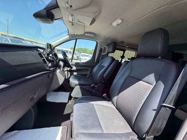 Ford Transit Custom Crew Cab AUTO SWB L1H1 Low Roof Sport 320 Nav Sensors Air Con Alloys EURO 6 15