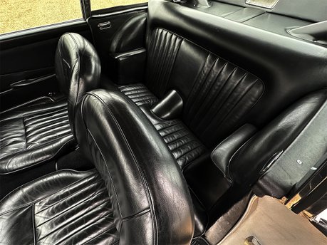 Aston Martin DB5 Superleggera 60