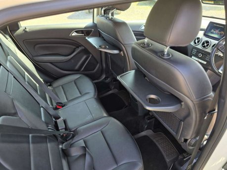 Mercedes-Benz B Class 1.5 B180d Sport (Executive) MPV 5dr Diesel 7G-DCT Euro 6 (s/s) (109 ps) 34