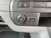 Peugeot Expert MWB L2H1 Low Roof Professional 2700 Air Con Tow Bar EURO 6 NO VAT 31