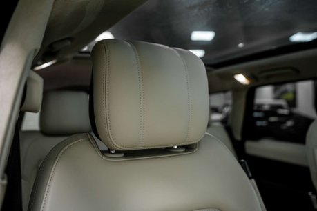 Land Rover Range Rover Sport 2.0 Range Rover Sport HSE Silver P400e Auto 4WD 5dr 29