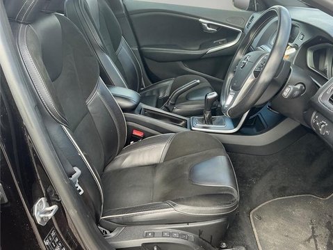 Volvo V40 2.0 D3 R-Design Nav Plus Euro 6 (s/s) 5dr 9