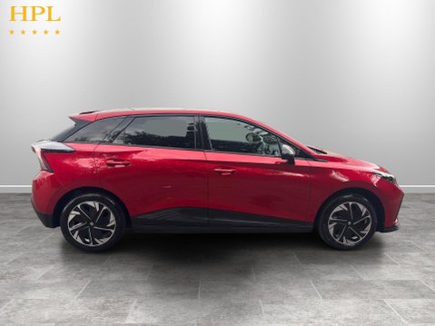MG MG4 64kWh Trophy Long Range Hatchback 5dr Electric Auto (203 ps) 8