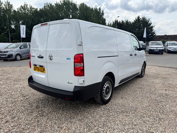 Vauxhall Vivaro LWB L2H1 [SOLD CM] Low Roof Prime 3100 Cruise Sensors EURO 6 6