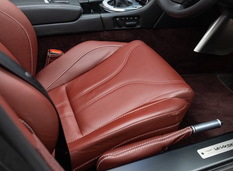Aston Martin V12 Vantage ROADSTER 20