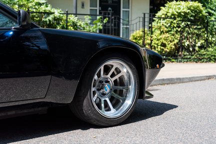 De Tomaso Pantera GT5-S 14