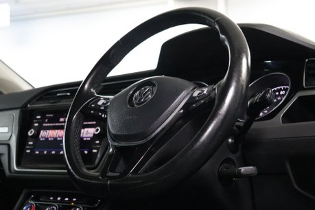 Volkswagen Touran SE FAMILY TDI BLUEMOTION TECHNOLOGY DSG 12