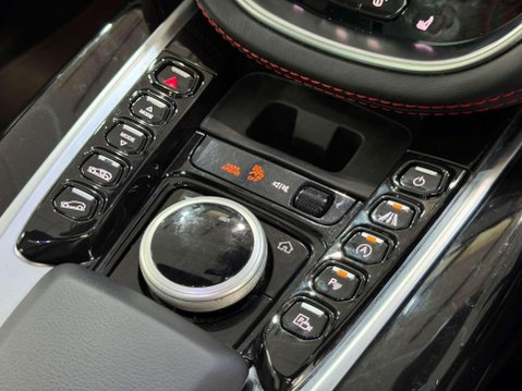 Aston Martin DBX 4.0 V8 SUV 5dr Petrol Auto 4WD Euro 6 (s/s) (550 ps) 51