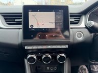 Renault Captur ICONIC TCE 10