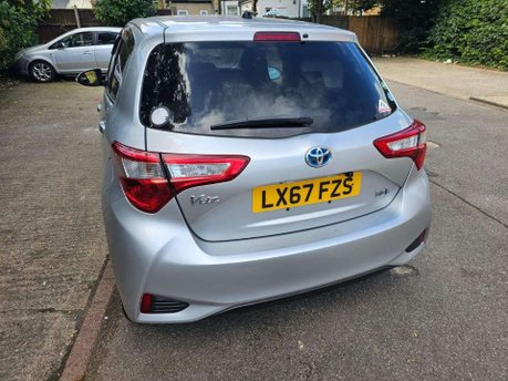 Toyota Yaris 1.5 VVT-h Icon Tech E-CVT Euro 6 (s/s) 5dr 43