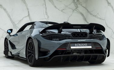 McLaren 765LT Spider 4