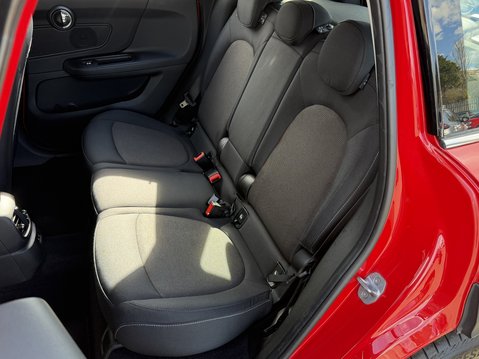 Mini Countryman 1.5 Cooper Classic ALL4 5dr [Comfort/Nav+ Pack] 38