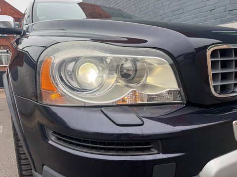 Volvo XC90 2.4 D5 R-Design SE Geartronic AWD 5dr 45