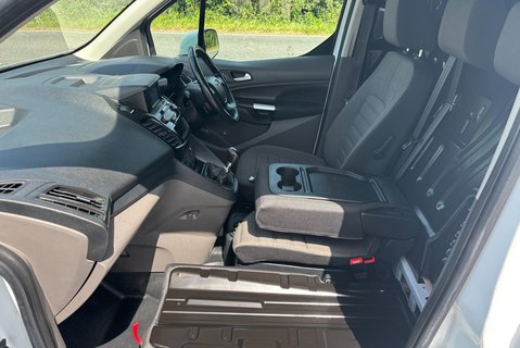 Ford Transit Connect 240 L2 Limited 120 ps Panel Van 16