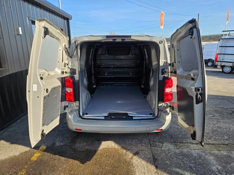 Vauxhall Vivaro L1H1 2700 SPORTIVE S/S 9