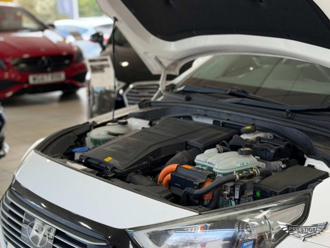 Hyundai IONIQ 1.6 h-GDi Premium DCT Euro 6 (s/s) 5dr 93