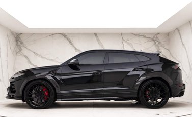 Lamborghini Urus 3