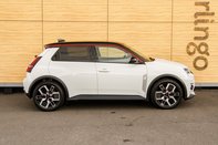 Renault 5 TECHNO E-TECH 9