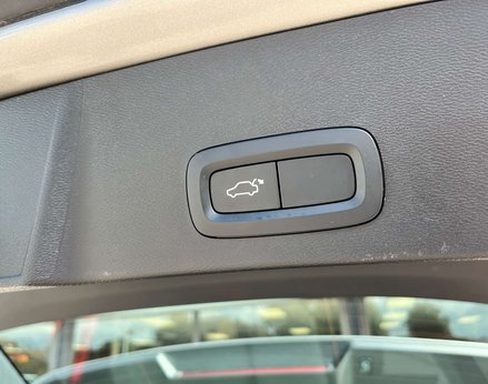 Volvo XC40 2.0 XC40 Inscription Pro T4 Auto 5dr 71