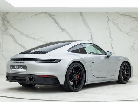 Porsche 911 (992) Carrera 4 GTS 7