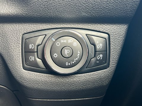 Ford Transit Courier SPORT TDCI 32