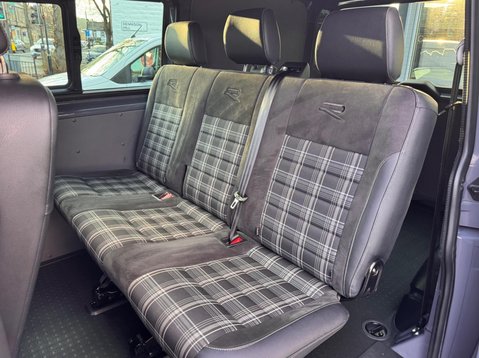 Volkswagen Transporter T32 TDI KOMBI HIGHLINE 4MOTION 67