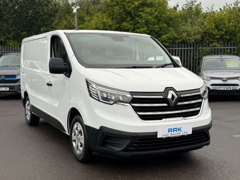 Renault Trafic 2.0 dCi Blue SL28 Business+ Panel Van 5dr Diesel Manual L1 H1 Euro 6 (s/s) 14